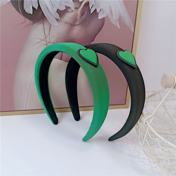 new autumn and winter green skull sponge hair hoop mori 100 head fashion sense of fashion sale, Silver
new autumn and winter green skull sponge hair hoop mori 100 head fashion sense of fashion sale, Silver