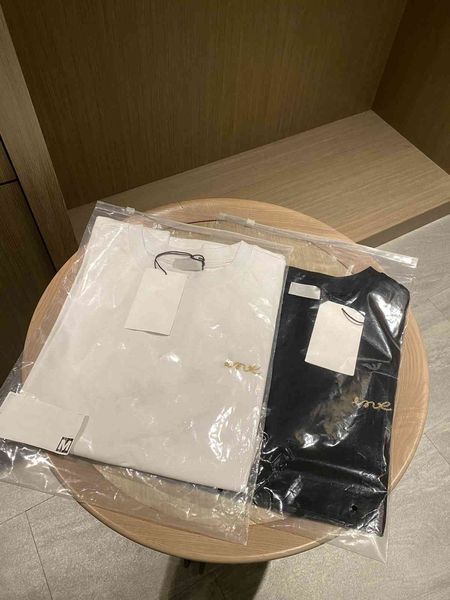 21 spring and summer new gold thread embroidery letter t-shirt women's round neck loose casual short sleeve, White
21 spring and summer new gold thread embroidery letter t-shirt women's round neck loose casual short sleeve, White
