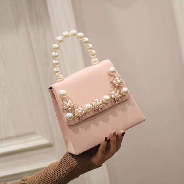 exclusive package quality simple bag custom famous designer luxury fashion cute beads on mother's day handbag is pure art for women
exclusive package quality simple bag custom famous designer luxury fashion cute beads on mother's day handbag is pure art for women