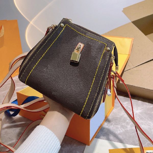2021 designer multi purpose backpack women's luxury shoulder bags fashion classic letter printing messenger bag
2021 designer multi purpose backpack women's luxury shoulder bags fashion classic letter printing messenger bag