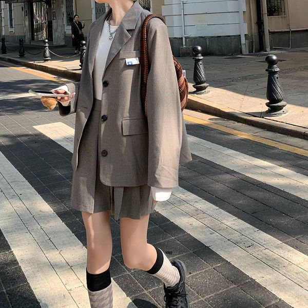 luxury women's jackets long sleeved coat women's spring and autumn dign sense of foreign style 2021 net red fried street versatile, Black;brown
luxury women's jackets long sleeved coat women's spring and autumn dign sense of foreign style 2021 net red fried street versatile, Black;brown