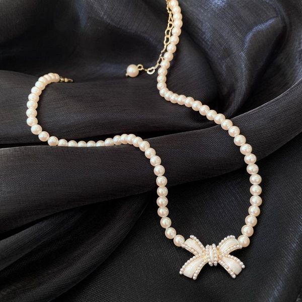 pendant necklaces excellent jewelry french pearl necklace small fragrance bow korean temperament sweet fashion net red neck chain, Silver
pendant necklaces excellent jewelry french pearl necklace small fragrance bow korean temperament sweet fashion net red neck chain, Silver