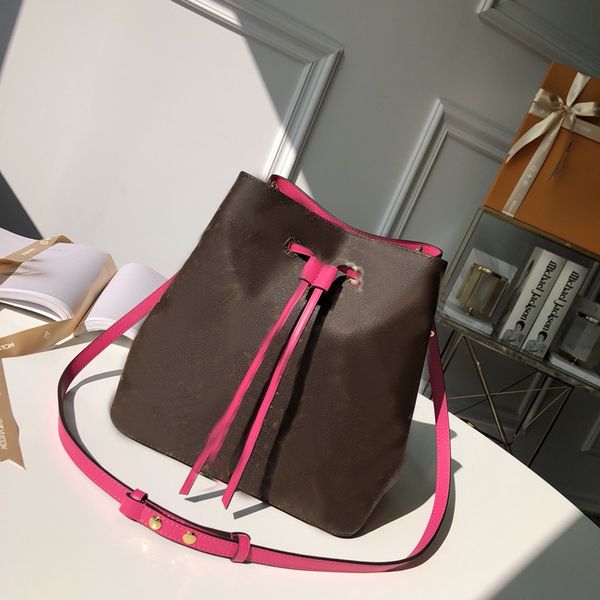 2021 leather cross body drawstring shoulder bags for women girl fashion simple portable leisure bucket bag,d077
2021 leather cross body drawstring shoulder bags for women girl fashion simple portable leisure bucket bag,d077