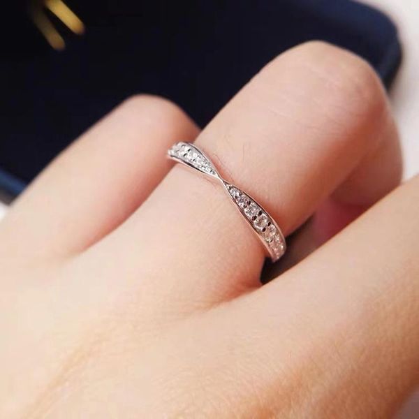 cluster rings 18k moissanite white gold ring fashion love df color tail half row diamond for women's wedding engagement, Golden;silver
cluster rings 18k moissanite white gold ring fashion love df color tail half row diamond for women's wedding engagement, Golden;silver
