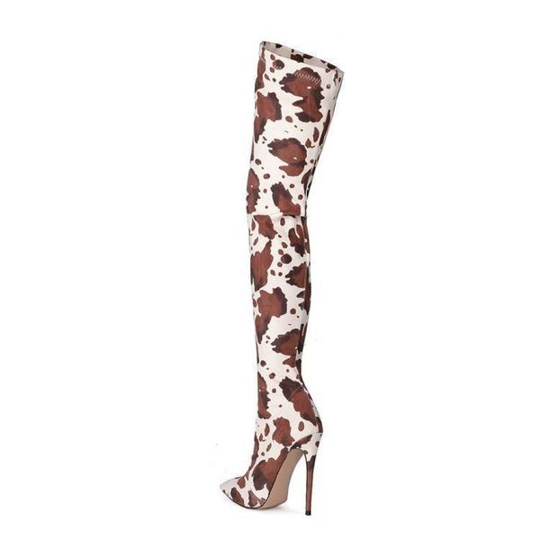 boots autumn and winter fashion style thin heels high knee stretch large pattern women's, Black
boots autumn and winter fashion style thin heels high knee stretch large pattern women's, Black