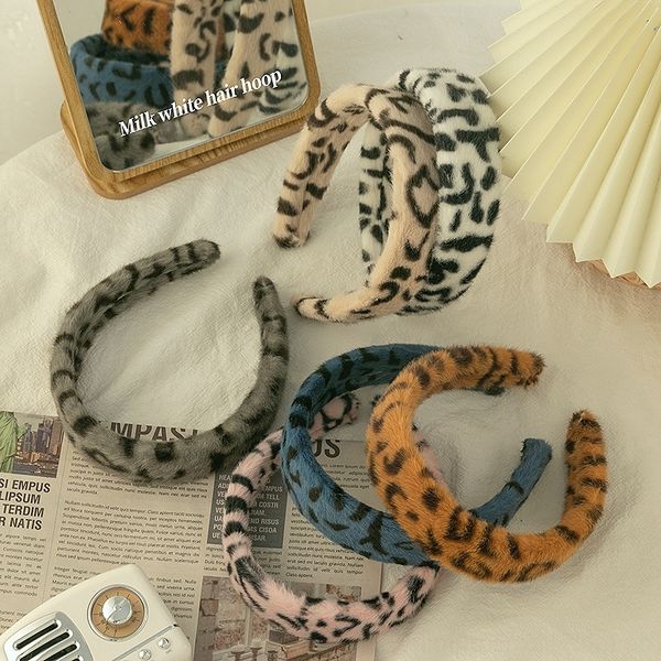 yb3 autumn wintersweet fairy forest hoop wide headbands bandheadband edge net red hairpin plush hair ornament girl, Silver
yb3 autumn wintersweet fairy forest hoop wide headbands bandheadband edge net red hairpin plush hair ornament girl, Silver