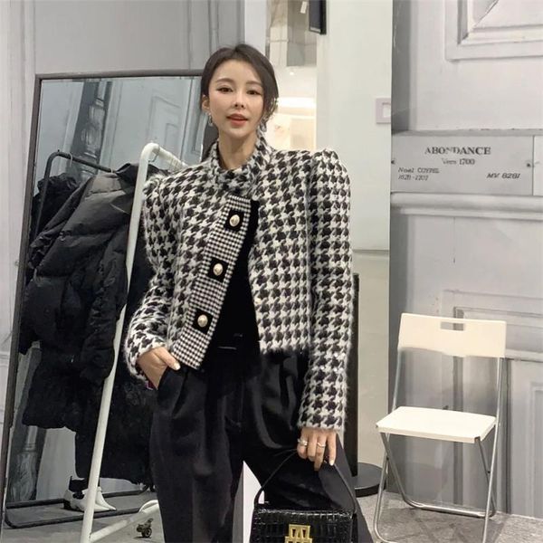 women's jackets 2021 autumn winter elegant lady fashion casual woolen coat female houndstooth full sleeve single breasted short jacket, Black;brown
women's jackets 2021 autumn winter elegant lady fashion casual woolen coat female houndstooth full sleeve single breasted short jacket, Black;brown