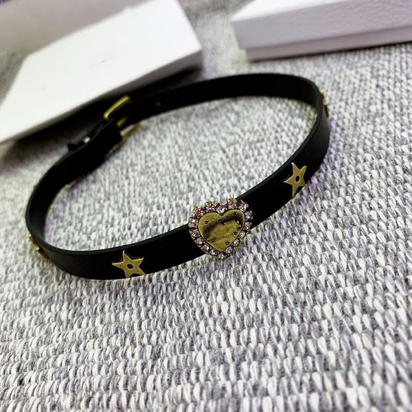luxury designer necklace choker leather collar letter star stick neck necklaces adjustable size diamond fashion jewelry, Golden;silver
luxury designer necklace choker leather collar letter star stick neck necklaces adjustable size diamond fashion jewelry, Golden;silver