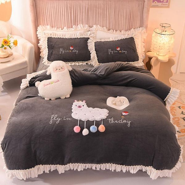 bedding sets cute cartoon alpaca winter fleece soft thick bed skirt set duvet cover linen pillowcase fitted sheet hometextile
bedding sets cute cartoon alpaca winter fleece soft thick bed skirt set duvet cover linen pillowcase fitted sheet hometextile