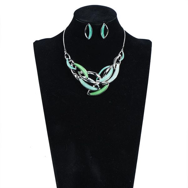 earrings & necklace vintage woman choker green resin beans bridal jewelry set for women, Silver
earrings & necklace vintage woman choker green resin beans bridal jewelry set for women, Silver