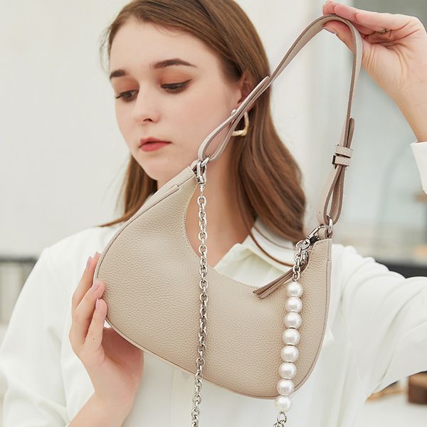 fashion style leather women's bag 2021 single shoulder female minority design pearl underarm autumn advanced portable
fashion style leather women's bag 2021 single shoulder female minority design pearl underarm autumn advanced portable