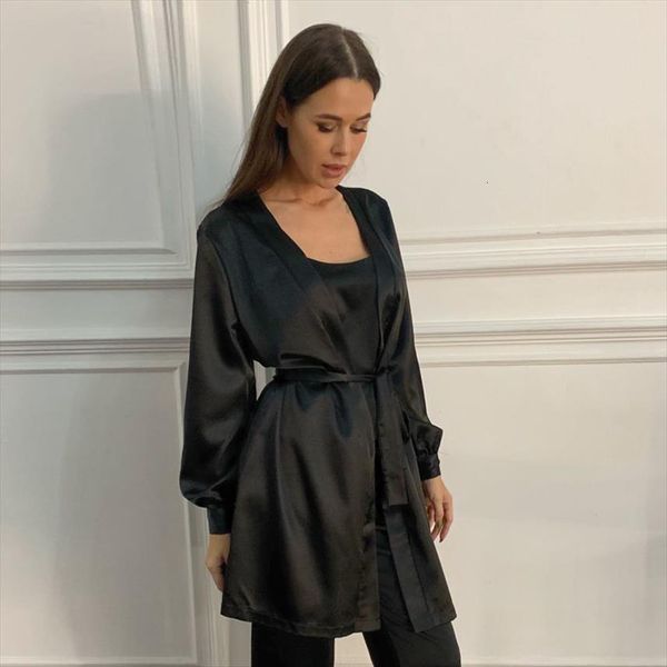 lantern sleeve burgundy robes satin womens sleepwears silk robe pure color long winter sleepwear black white autumn, Black;red
lantern sleeve burgundy robes satin womens sleepwears silk robe pure color long winter sleepwear black white autumn, Black;red