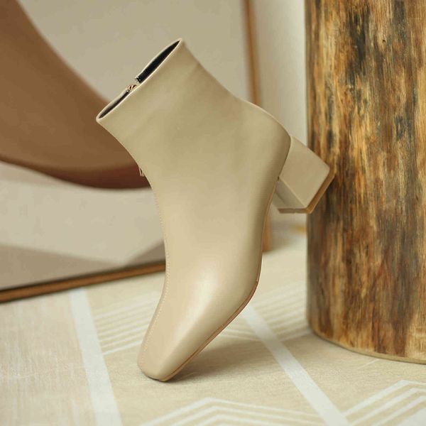 dress shoes qutaa-botas curtas de couro pu, femininas, salto quadrado, zÃper, tamanhos 34-43, outono e inverno, dc4v, Black
dress shoes qutaa-botas curtas de couro pu, femininas, salto quadrado, zÃper, tamanhos 34-43, outono e inverno, dc4v, Black