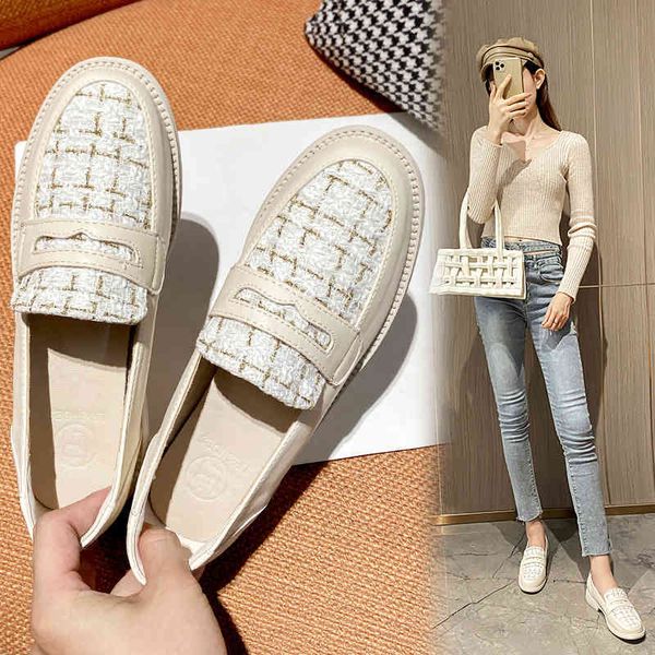 autumn women's flat heel solid color general daily spring low beige square head small leffer shoes, Black
autumn women's flat heel solid color general daily spring low beige square head small leffer shoes, Black
