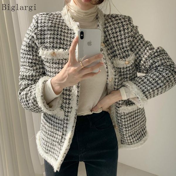 wool korean palid tweed jacket faux fur winter coat women casual office ladies coats and jackets womens 2021 cardigan jaqueta women's, Black;brown
wool korean palid tweed jacket faux fur winter coat women casual office ladies coats and jackets womens 2021 cardigan jaqueta women's, Black;brown
