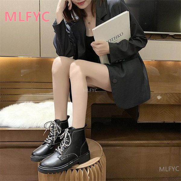 boots female tide ins cool autumn winter thick-soled patent leather short breathable wild british fan car, Black
boots female tide ins cool autumn winter thick-soled patent leather short breathable wild british fan car, Black