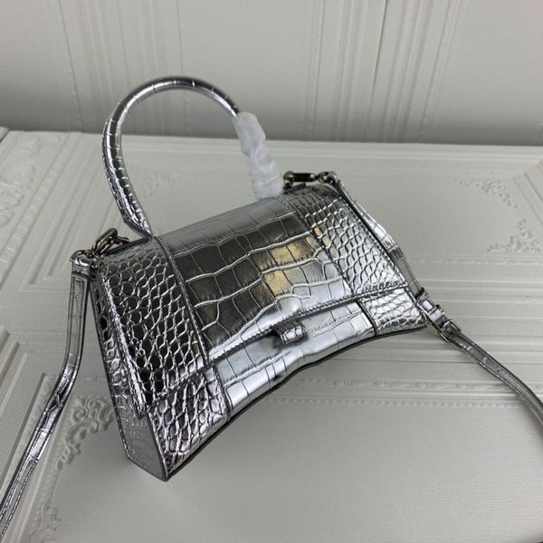 gold button hourglass shape alligator pink handbag flap chain bags women clutch messenger crossbody purse shopping tote handle w7jp#
gold button hourglass shape alligator pink handbag flap chain bags women clutch messenger crossbody purse shopping tote handle w7jp#