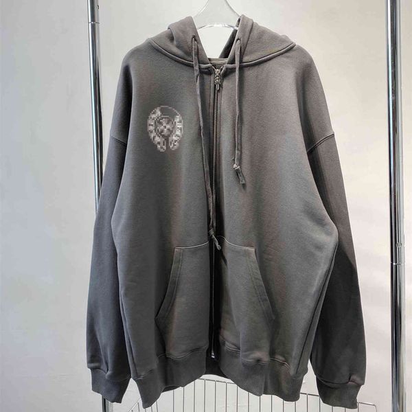 2021 new fashion brand style printed hooded zipper cardigan coat factory direct sale horseshoe sanskrit couple hooded sweater, Black;brown
2021 new fashion brand style printed hooded zipper cardigan coat factory direct sale horseshoe sanskrit couple hooded sweater, Black;brown