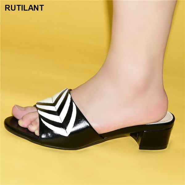 dress shoes latest design fashion lady summer autumn daily 5 cm 2021 special arrivals wedding balck color nigeriain party pumps, Black
dress shoes latest design fashion lady summer autumn daily 5 cm 2021 special arrivals wedding balck color nigeriain party pumps, Black