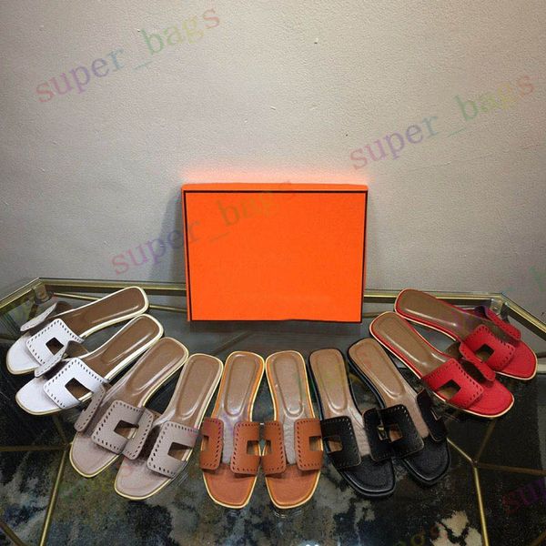luxurys designers slippers summer fashion rubber wide flat slide women beach causal sandals flip flops shoes 35-42, Black
luxurys designers slippers summer fashion rubber wide flat slide women beach causal sandals flip flops shoes 35-42, Black
