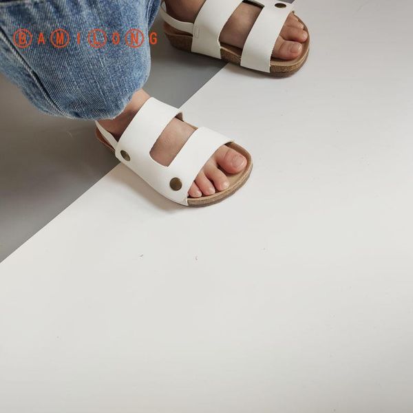 sandals bamilong fashionable simple and lightweight children's non-slip wear-resistant breathable solid color for boys y698, Black;red
sandals bamilong fashionable simple and lightweight children's non-slip wear-resistant breathable solid color for boys y698, Black;red