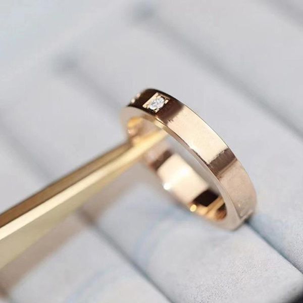 cluster rings monochrome women's ring cubic zircon wedding classic style, Golden;silver
cluster rings monochrome women's ring cubic zircon wedding classic style, Golden;silver