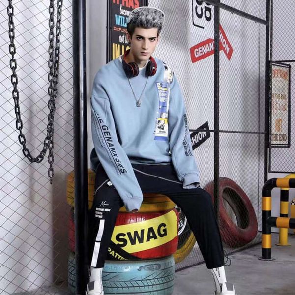 wu dailin's same genanx crew neck printed loose pullover sweater couple's grey blue, Black
wu dailin's same genanx crew neck printed loose pullover sweater couple's grey blue, Black