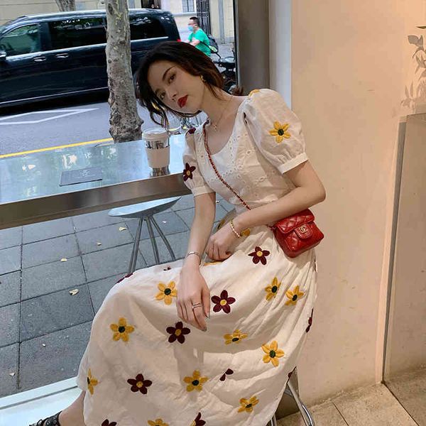 casual dresses sweet embroidery sun floral midi dress women elegant puff sleeve o neck clothes z2cw, Black;gray
casual dresses sweet embroidery sun floral midi dress women elegant puff sleeve o neck clothes z2cw, Black;gray