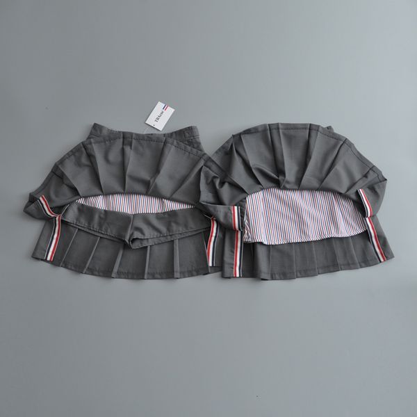 skirts fall 2021 high waist pleated college style tb front back long pants suit a-line short skirt women, Black
skirts fall 2021 high waist pleated college style tb front back long pants suit a-line short skirt women, Black