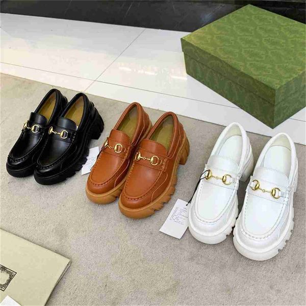 2021 designer boots medium tube socks boot autumn and winter women splicing multicolor metal white black baown shoes
2021 designer boots medium tube socks boot autumn and winter women splicing multicolor metal white black baown shoes