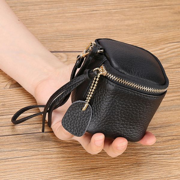 women short organizer wallet solid color hasp mini wallets womens bags wholesale credit card genuine leather black/red/blue small box shape, Red;black
women short organizer wallet solid color hasp mini wallets womens bags wholesale credit card genuine leather black/red/blue small box shape, Red;black