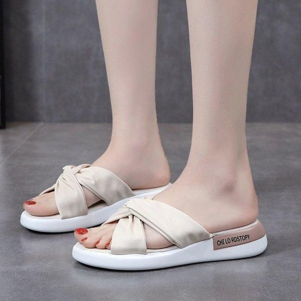 slippers sandals women's 2021 flat bottomed summer cross soft bottom antiskid pregnant single shoe fashion one word sandal, Black
slippers sandals women's 2021 flat bottomed summer cross soft bottom antiskid pregnant single shoe fashion one word sandal, Black