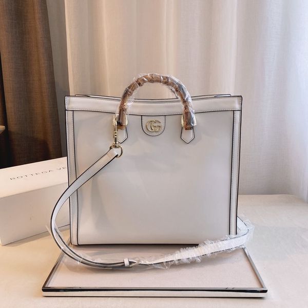 2021 new leather printing versatile large capacity bag shopping tote mother fashion women's zmm 02qz
2021 new leather printing versatile large capacity bag shopping tote mother fashion women's zmm 02qz