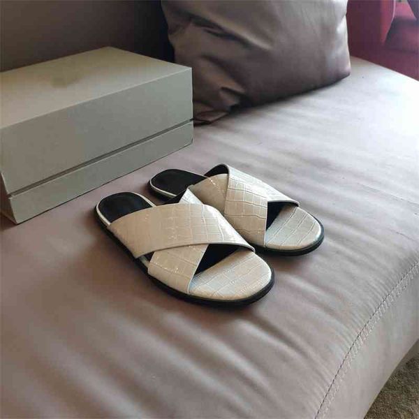 leather for women wearing thick soles in the new summer fashion 2021 versatile slippers flat flops genuine leather, Black
leather for women wearing thick soles in the new summer fashion 2021 versatile slippers flat flops genuine leather, Black