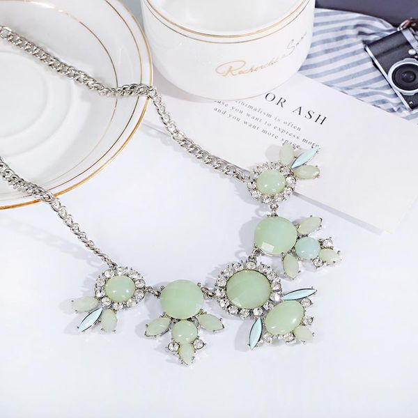 chokers fashion classic turkish green crystal necklaces for women fashionn vintage flower zircon beads party jewelry, Golden;silver
chokers fashion classic turkish green crystal necklaces for women fashionn vintage flower zircon beads party jewelry, Golden;silver