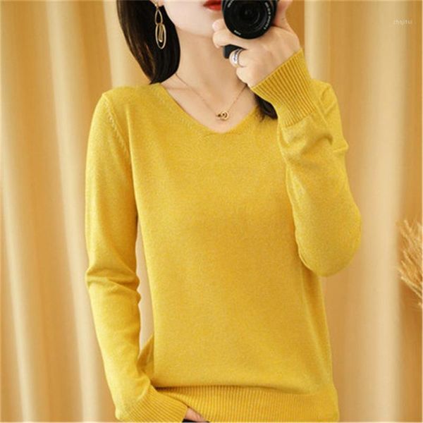 women's sweaters korean autumn fall v-neck bright silk long-sleeved sweater short pullover slim bottoming shirt, White;black
women's sweaters korean autumn fall v-neck bright silk long-sleeved sweater short pullover slim bottoming shirt, White;black