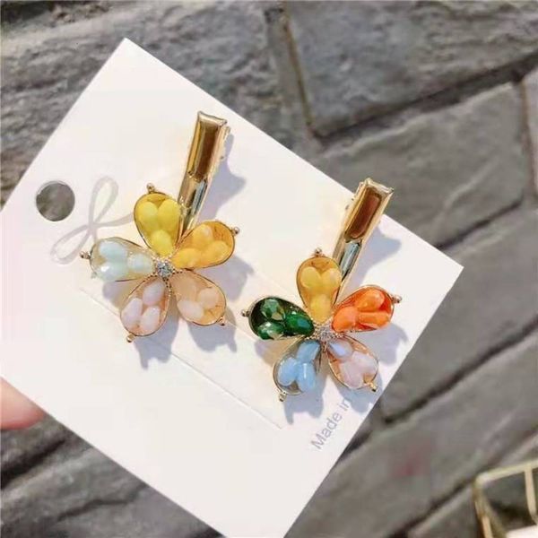 hairpin south korea multi rainbow flower net red banger with beaded hairpin, Golden;silver
hairpin south korea multi rainbow flower net red banger with beaded hairpin, Golden;silver
