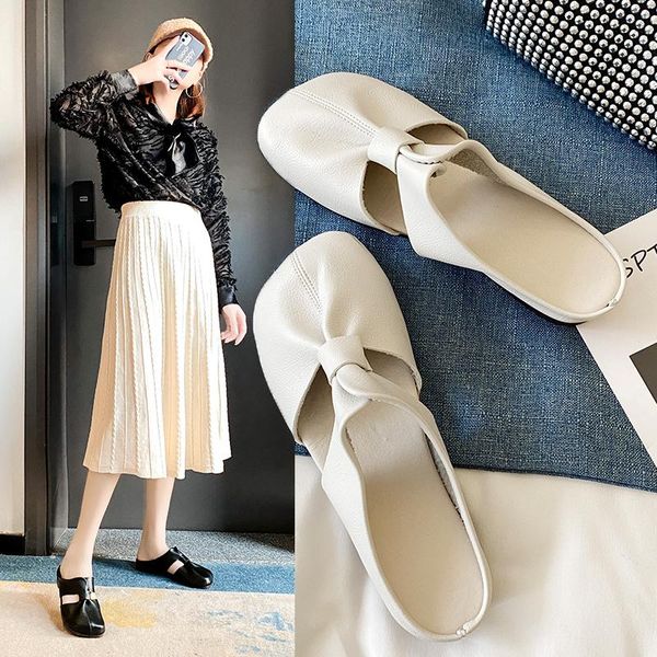 retro women's shoes summer flat slippers leather sandals fashion zapatillas casa mujer sapatos femininos large size, Black
retro women's shoes summer flat slippers leather sandals fashion zapatillas casa mujer sapatos femininos large size, Black