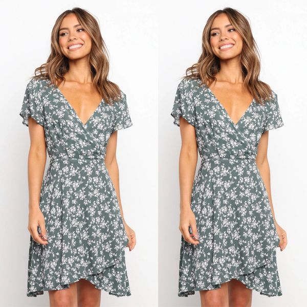 women 2021 summer new fashion women's printed hedging v-neck large swing dress, Black;gray
women 2021 summer new fashion women's printed hedging v-neck large swing dress, Black;gray