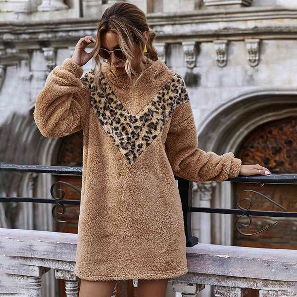 2020 new leopard patchwork plush hooded women autumn winter full sleeve above knee oversize dress, Black;gray
2020 new leopard patchwork plush hooded women autumn winter full sleeve above knee oversize dress, Black;gray