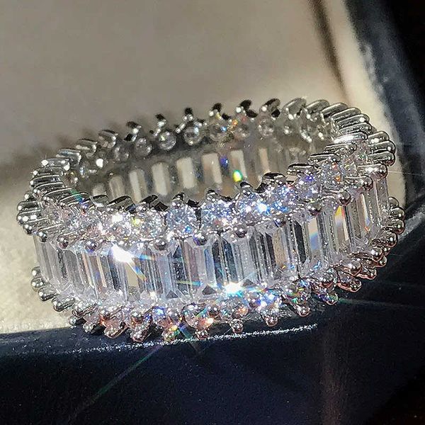 huitan trendy luxury silver plated women wedding rings aaa cubic zirconia dazzling promise ring engage wedding party jewelry p0818
huitan trendy luxury silver plated women wedding rings aaa cubic zirconia dazzling promise ring engage wedding party jewelry p0818
