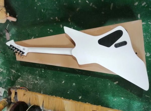 custom white 6 strings lefty james het electric guitar metallic team left handed snake by-guitar rosewood fretboard guitar 9v active pickups
custom white 6 strings lefty james het electric guitar metallic team left handed snake by-guitar rosewood fretboard guitar 9v active pickups