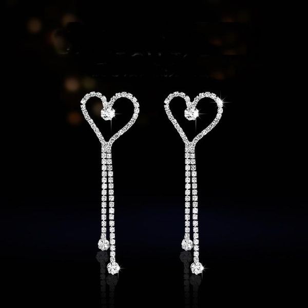stud 2021 fashion luxury heart zircon earrings for women ladies girls birthday party wedding gifts jewelry wholesale, Golden;silver
stud 2021 fashion luxury heart zircon earrings for women ladies girls birthday party wedding gifts jewelry wholesale, Golden;silver