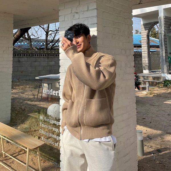 men's sweaters cardigan men fall 2021 sweters knit harajuku black korean fashion winter clothes beige striped casual zipper, White;black
men's sweaters cardigan men fall 2021 sweters knit harajuku black korean fashion winter clothes beige striped casual zipper, White;black
