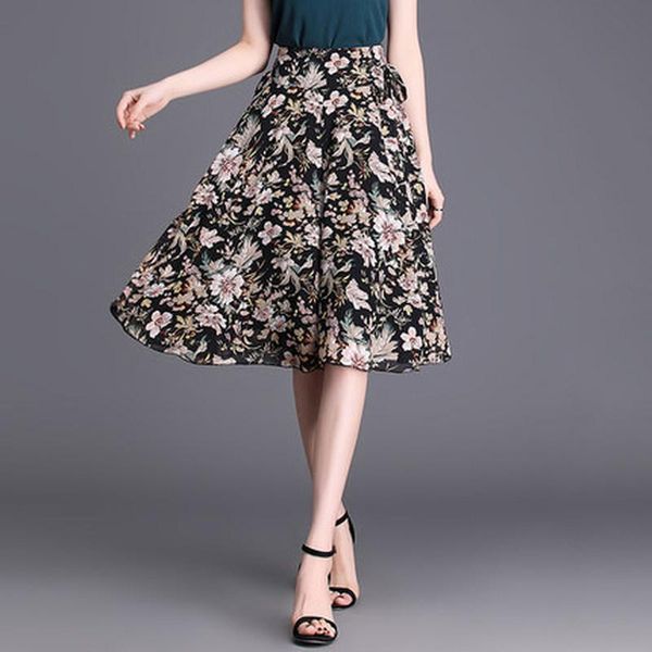 women's pants & capris 2021 summer ladies fashion casual floral loose five points chiffon wide leg thin section, Black;white
women's pants & capris 2021 summer ladies fashion casual floral loose five points chiffon wide leg thin section, Black;white