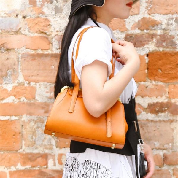 evening bags underarm bag retro casual women totes shoulder female genuine leather solid color handbag for woman small square
evening bags underarm bag retro casual women totes shoulder female genuine leather solid color handbag for woman small square