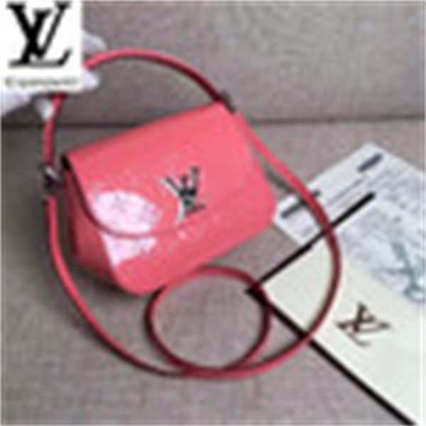 bags brand designer luxury jc08 female bag female shoulder bag m90949 patent totes leather pink handbags bags handles shoulder evening c
bags brand designer luxury jc08 female bag female shoulder bag m90949 patent totes leather pink handbags bags handles shoulder evening c
