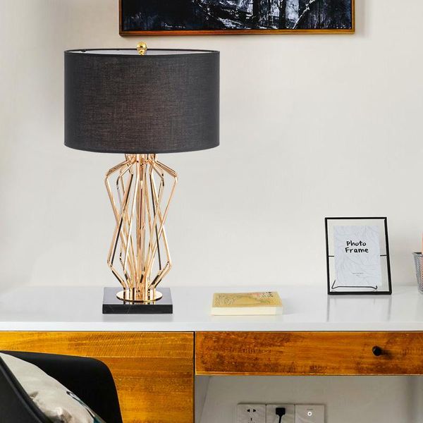 table lamps lightweight and luxurious desk lamp, modern creative villa, study living room, simple model room lobby, american-style gold
table lamps lightweight and luxurious desk lamp, modern creative villa, study living room, simple model room lobby, american-style gold