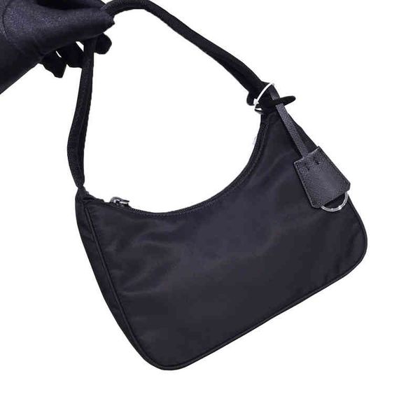 2005 nylon mini designers bags womens classic black hobo shoulder bag handbags fashion lady luxury purse tote
2005 nylon mini designers bags womens classic black hobo shoulder bag handbags fashion lady luxury purse tote
