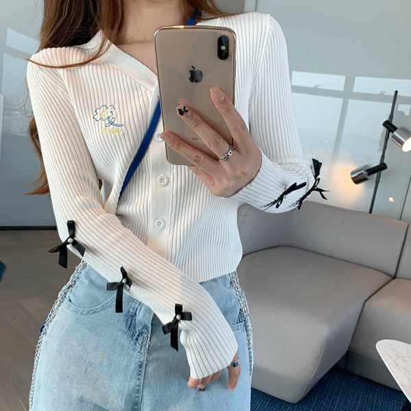women's sweaters gentle style embroidery small female cardigan flower manga design thin feeling bow knitted shirt 2791, White;black
women's sweaters gentle style embroidery small female cardigan flower manga design thin feeling bow knitted shirt 2791, White;black